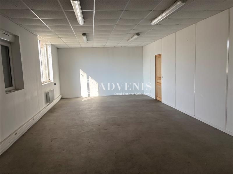 Location Activités Entrepôts MONTFORT LE GESNOIS (72450) - Photo 6