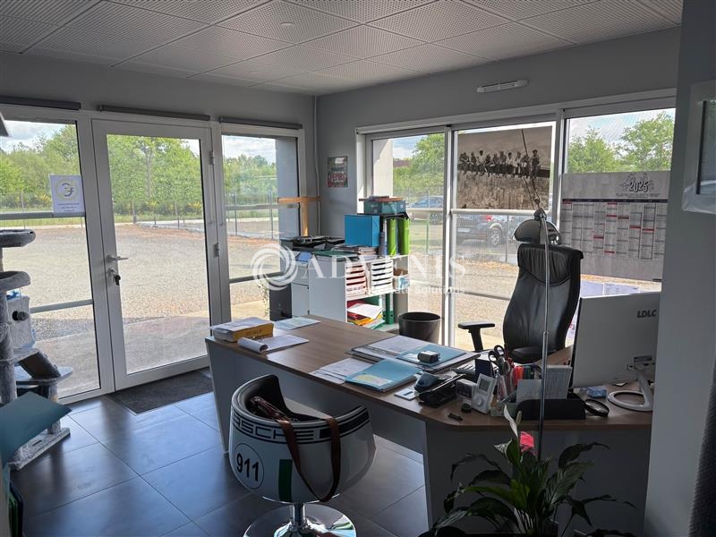Location Activités Entrepôts ROEZE SUR SARTHE (72210) - Photo 4