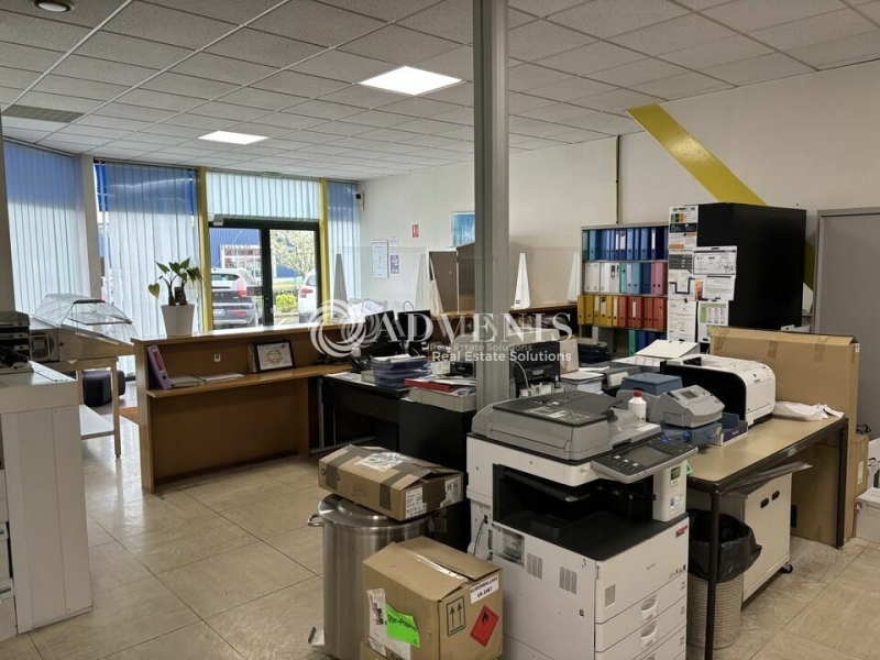 Location Activités Entrepôts ARNAGE (72230) - Photo 2