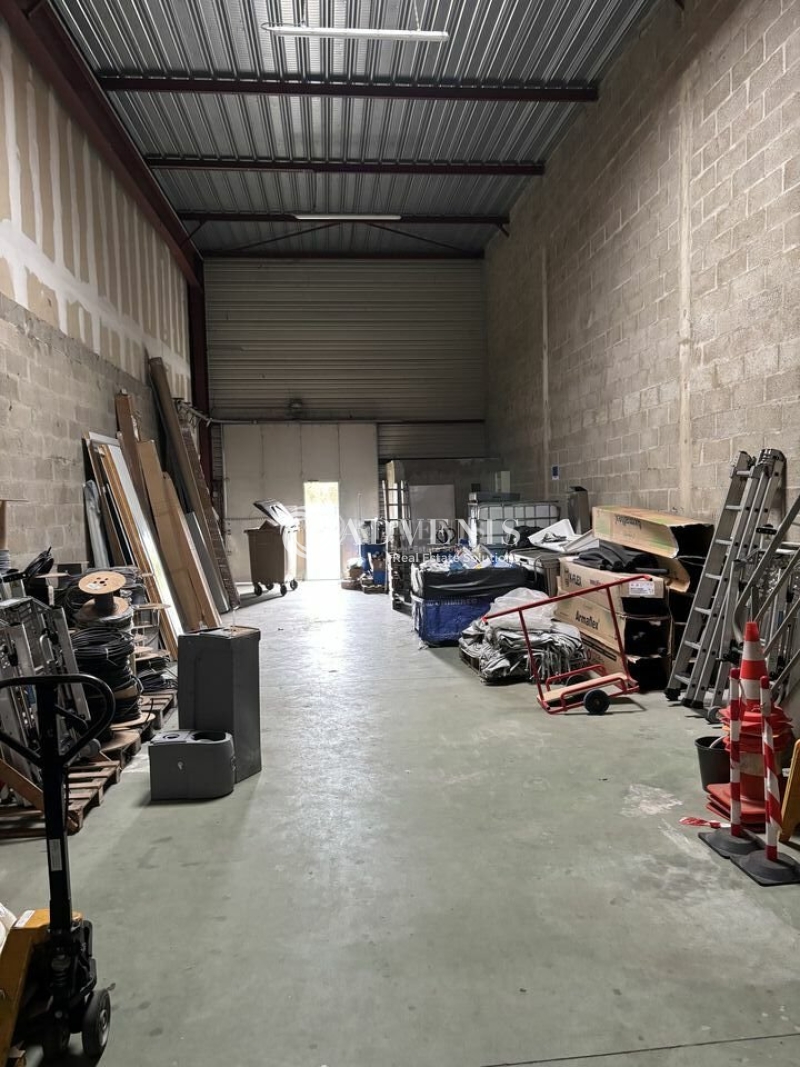 Location Activités Entrepôts ARNAGE (72230) - Photo 3