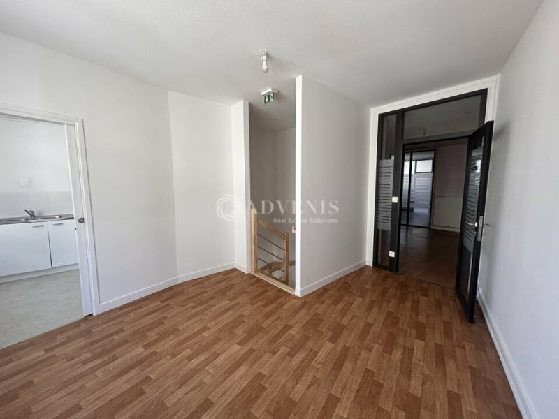 Location Bureaux LE MANS (72100) - Photo 4