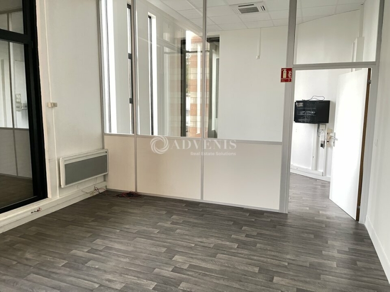 Location Bureaux LE MANS (72000) - Photo 2