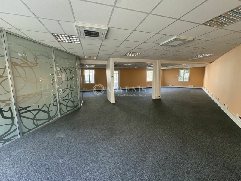 Location Bureaux LE MANS (72000) - Photo 2