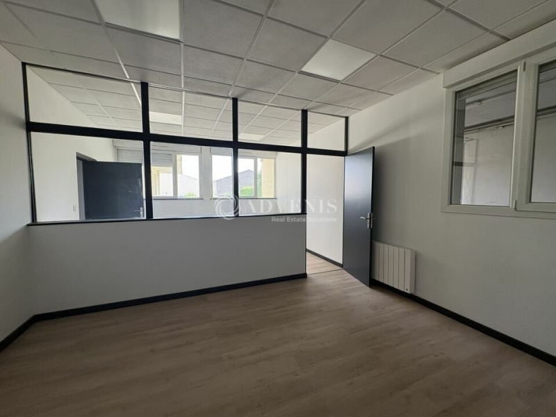 Location Bureaux LE MANS (72000) - Photo 3