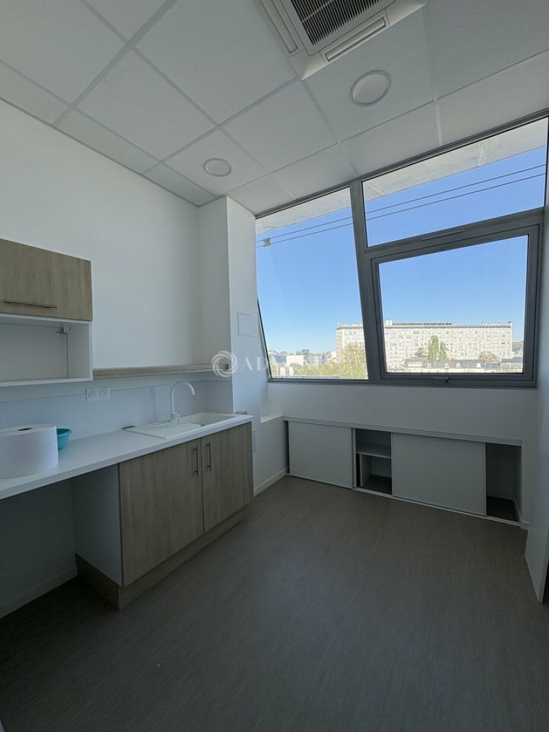 Location Bureaux LE MANS (72100) - Photo 3