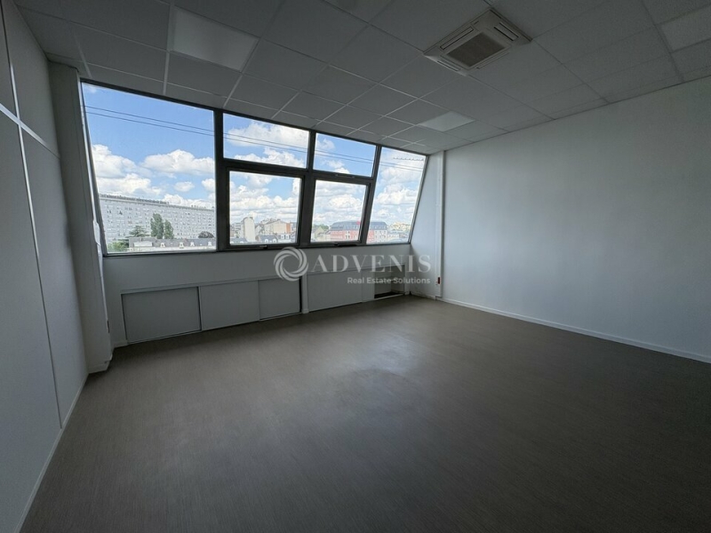 Location Bureaux LE MANS (72100) - Photo 4