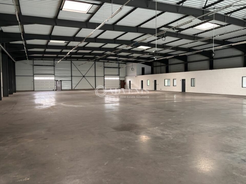 Location Activités Entrepôts LE MANS (72100) - Photo 1