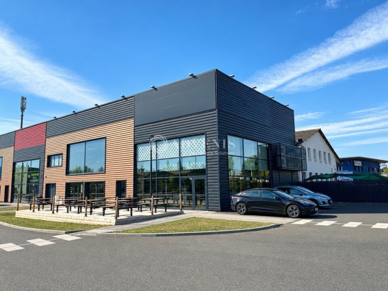Location Commerces LE MANS (72100) - Photo 1