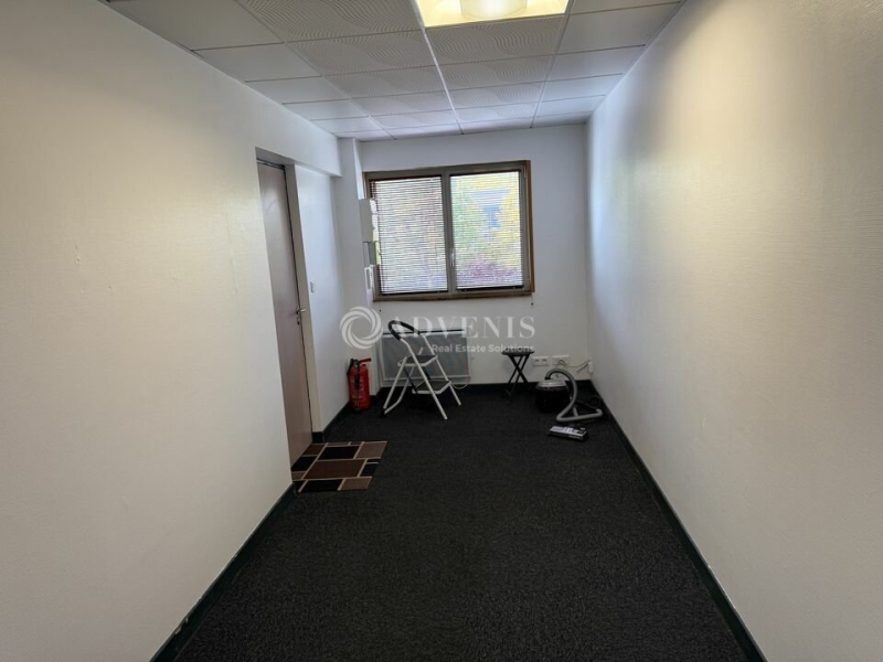 Location Bureaux CHESSY (77700) - Photo 2