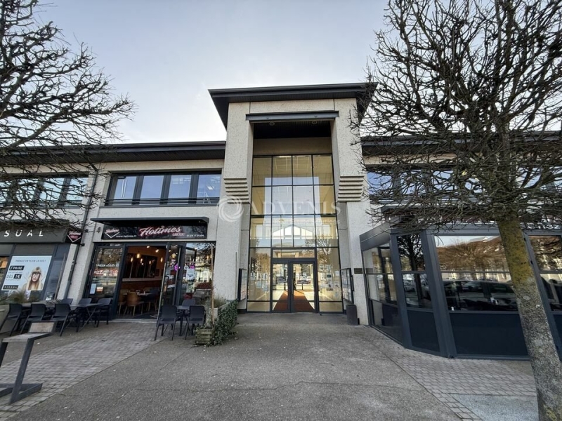 Location Bureaux SERRIS (77700) - Photo 1