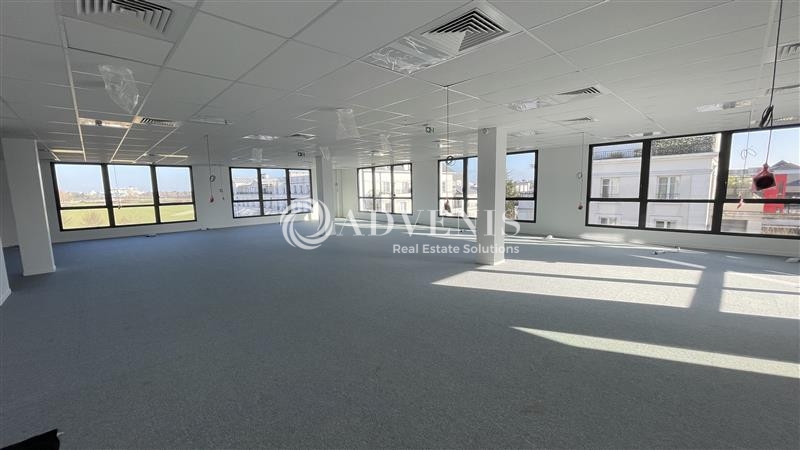 Location Bureaux CHESSY (77700) - Photo 9