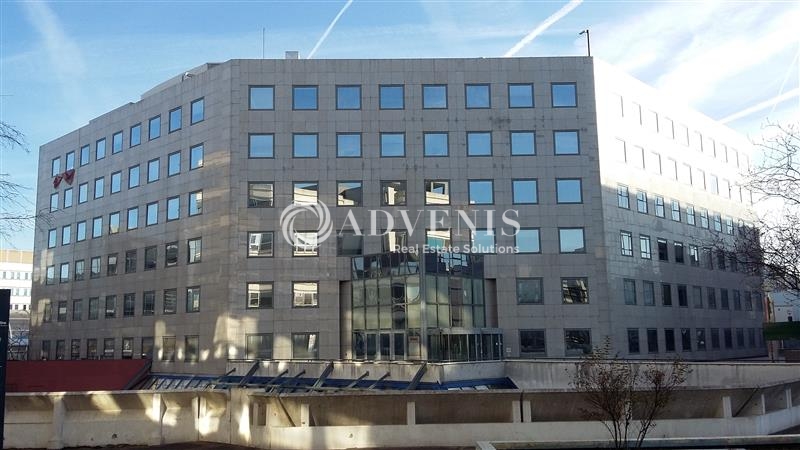 Location Bureaux NOISY LE GRAND (93160) - Photo 1