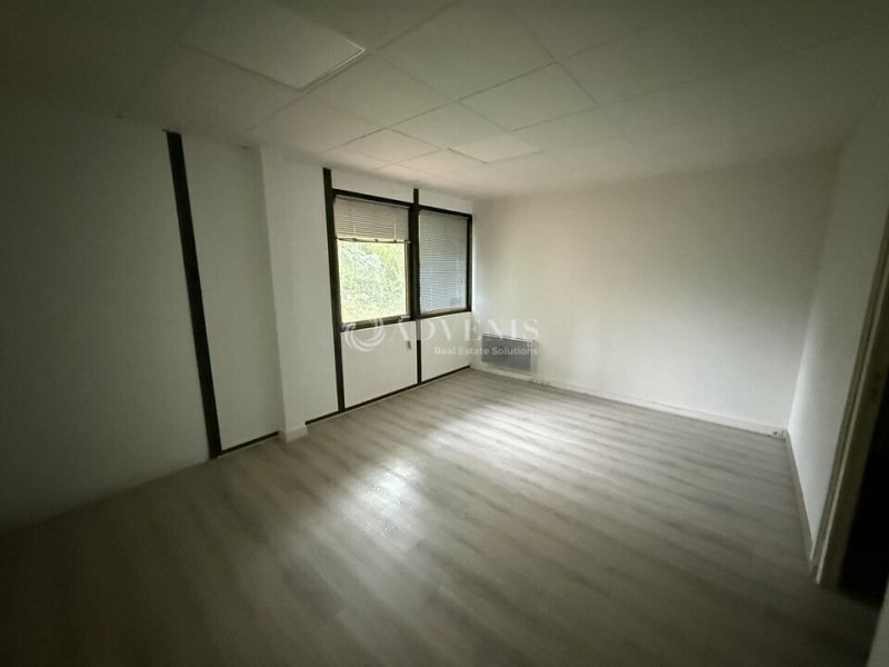 Location Bureaux CROISSY BEAUBOURG (77183) - Photo 2