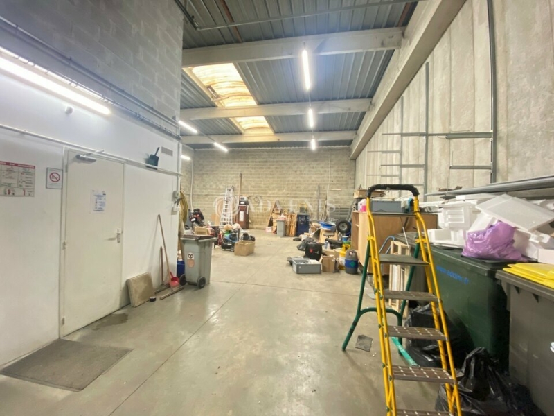 Location Activités Entrepôts ROISSY EN BRIE (77680) - Photo 2