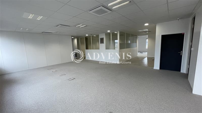 Location Bureaux CHESSY (77700) - Photo 8