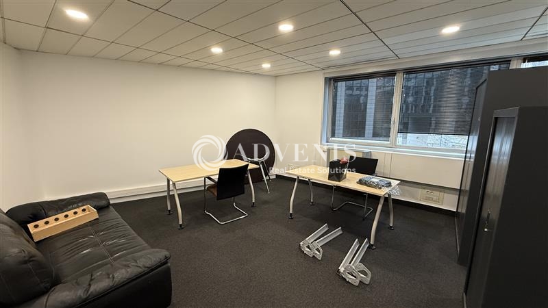 Location Bureaux NOISY LE GRAND (93160) - Photo 2