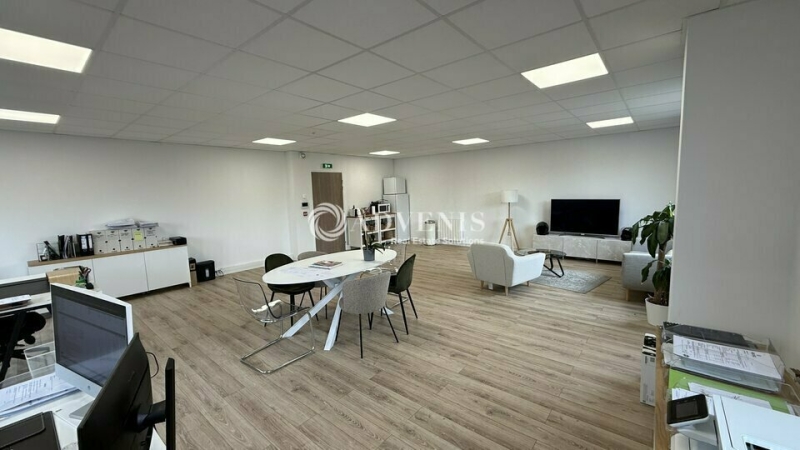 Location Activités Entrepôts VAIRES SUR MARNE (77360) - Photo 5