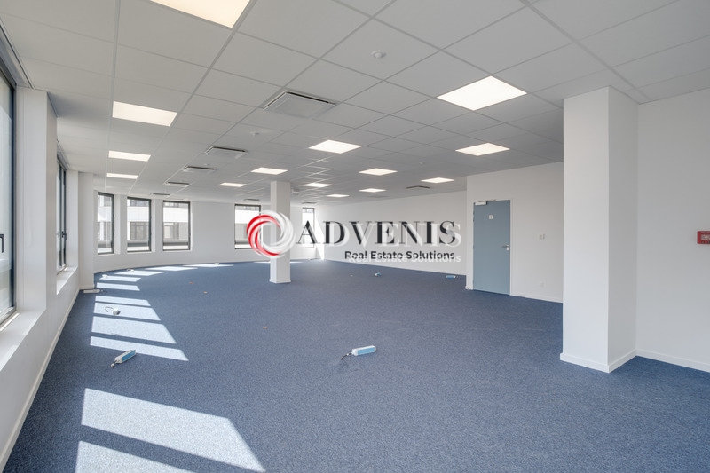 Location Bureaux CHESSY (77700) - Photo 3