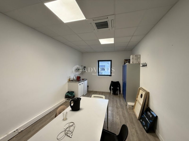 Location Activités Entrepôts SERVON (77170) - Photo 8