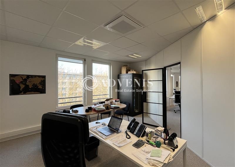 Location Bureaux CHESSY (77700) - Photo 3