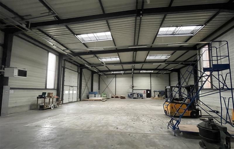 Location Activités Entrepôts BUSSY SAINT MARTIN (77600) - Photo 1