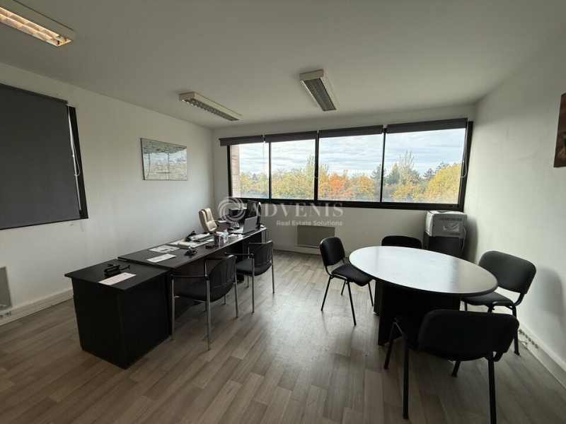 Vente Investisseur Bureaux NOISY LE GRAND (93160) - Photo 2