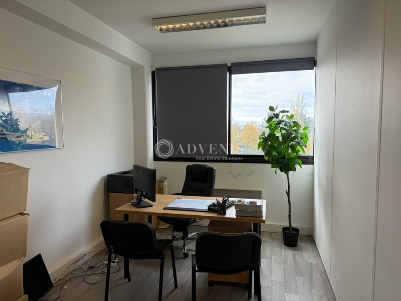 Vente Investisseur Bureaux NOISY LE GRAND (93160) - Photo 4