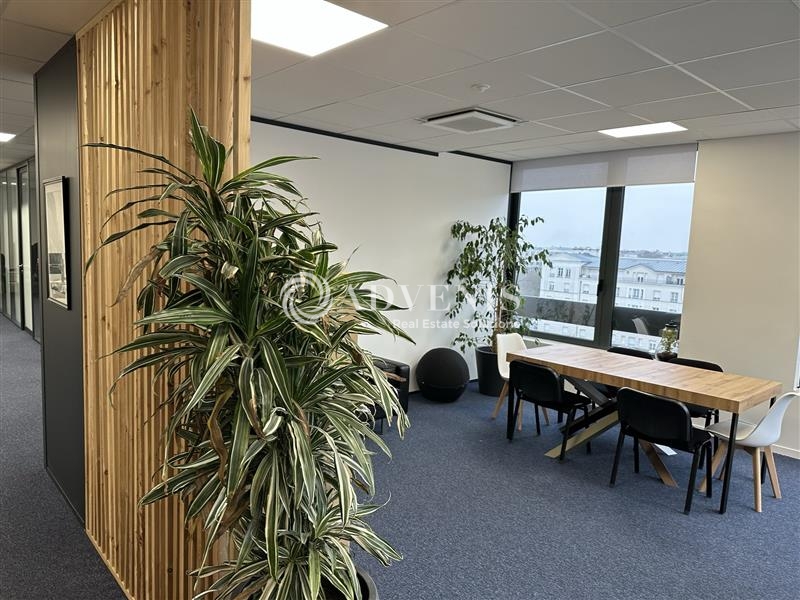 Location Bureaux CHESSY (77700) - Photo 2