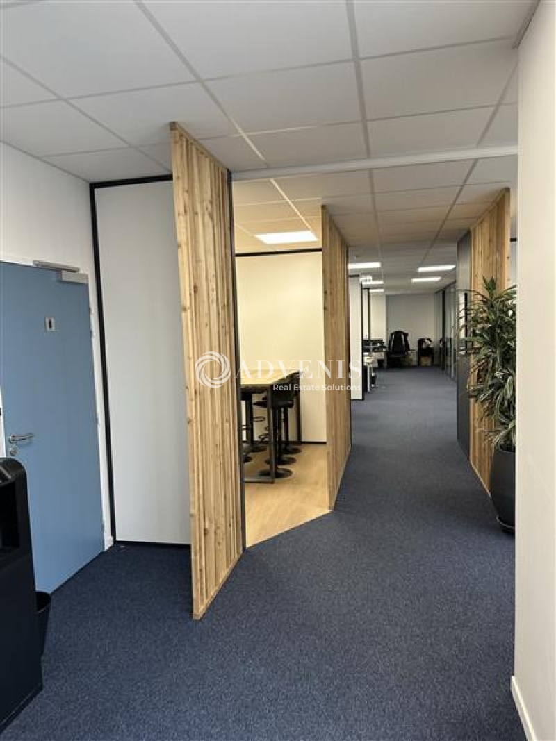 Location Bureaux CHESSY (77700) - Photo 3