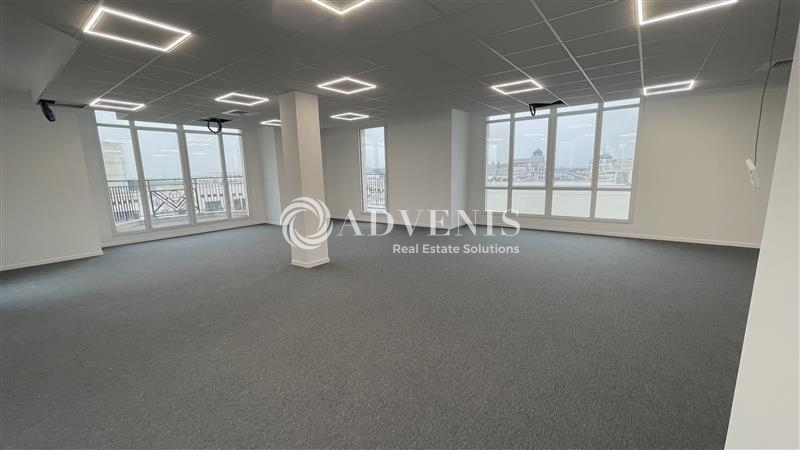 Location Bureaux CHESSY (77700) - Photo 10