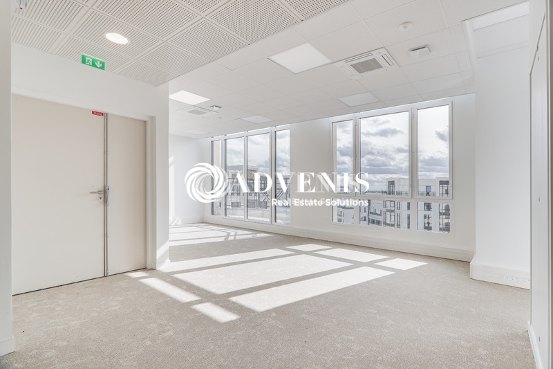 Location Bureaux CHESSY (77700) - Photo 6