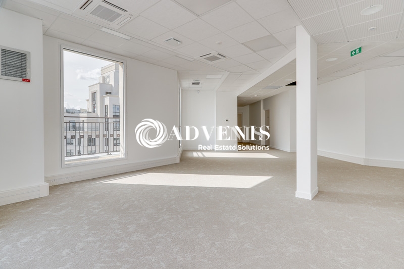 Location Bureaux CHESSY (77700) - Photo 9