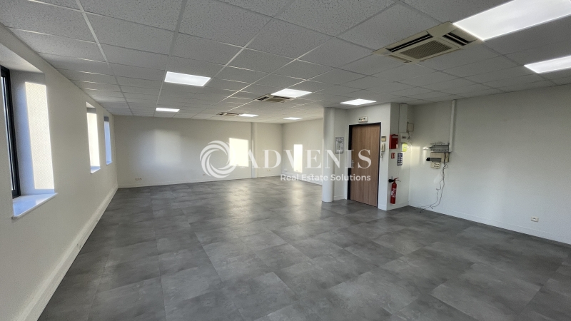 Vente Utilisateur Bureaux BUSSY SAINT GEORGES (77600) - Photo 2