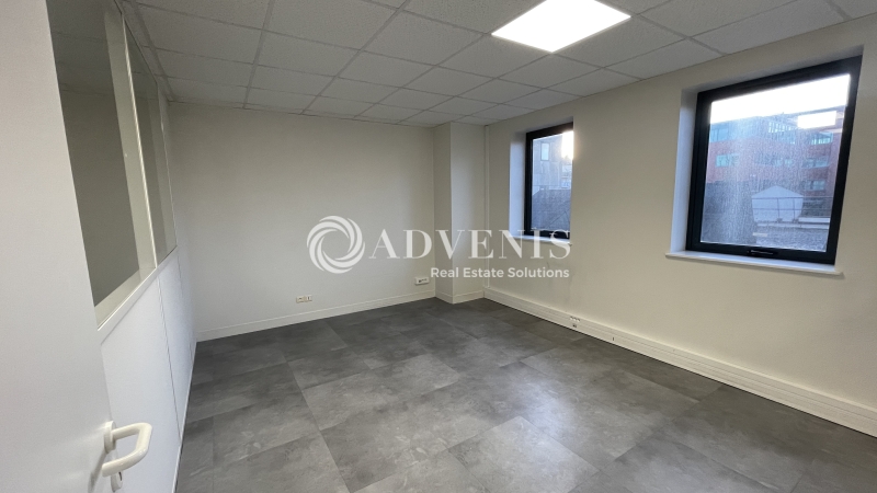 Vente Utilisateur Bureaux BUSSY SAINT GEORGES (77600) - Photo 7