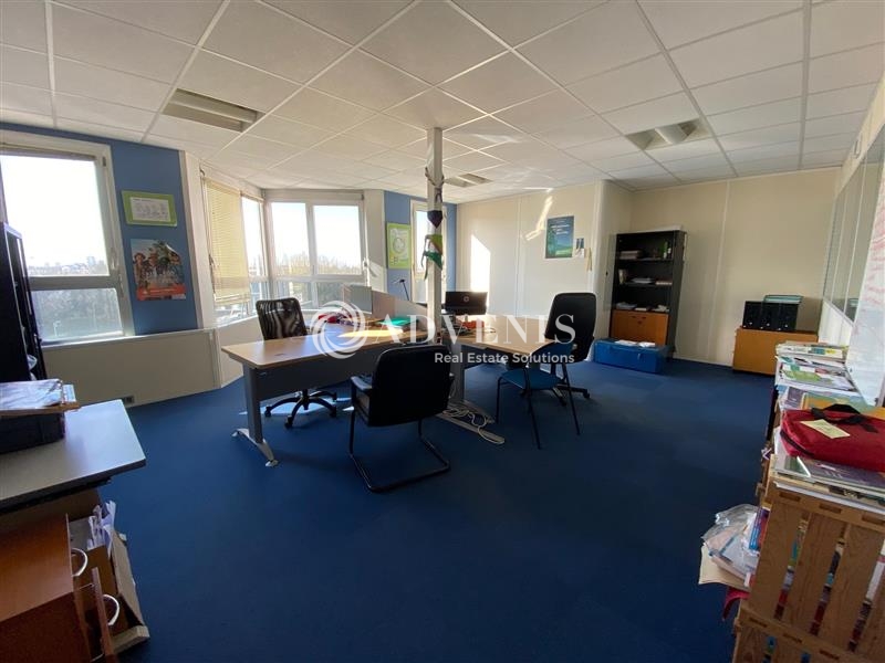 Vente Utilisateur Bureaux NOISY LE GRAND (93160) - Photo 8