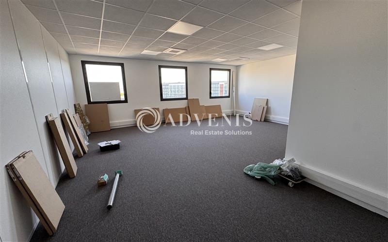 Location Bureaux SERRIS (77700) - Photo 2