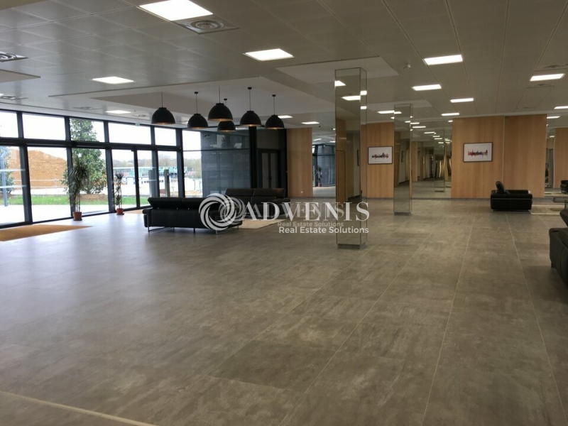 Location Bureaux JOSSIGNY (77600) - Photo 1
