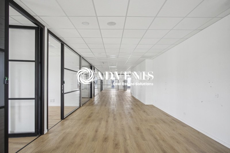 Vente Investisseur Bureaux BAILLY ROMAINVILLIERS (77700) - Photo 10