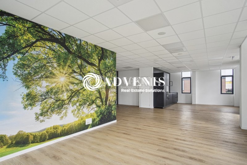 Vente Investisseur Bureaux BAILLY ROMAINVILLIERS (77700) - Photo 2