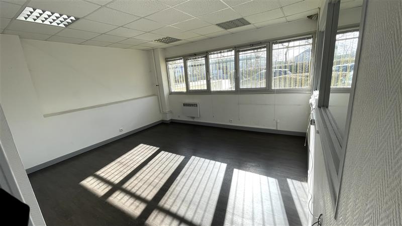 Location Activités Entrepôts COLLEGIEN (77090) - Photo 3