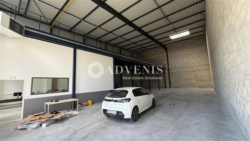 Location Activités Entrepôts SERRIS (77700) - Photo 2
