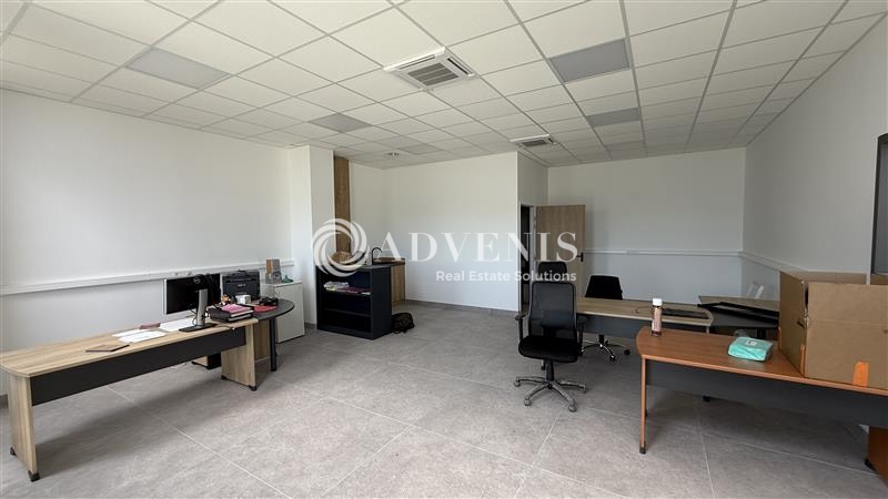 Location Activités Entrepôts SERRIS (77700) - Photo 4