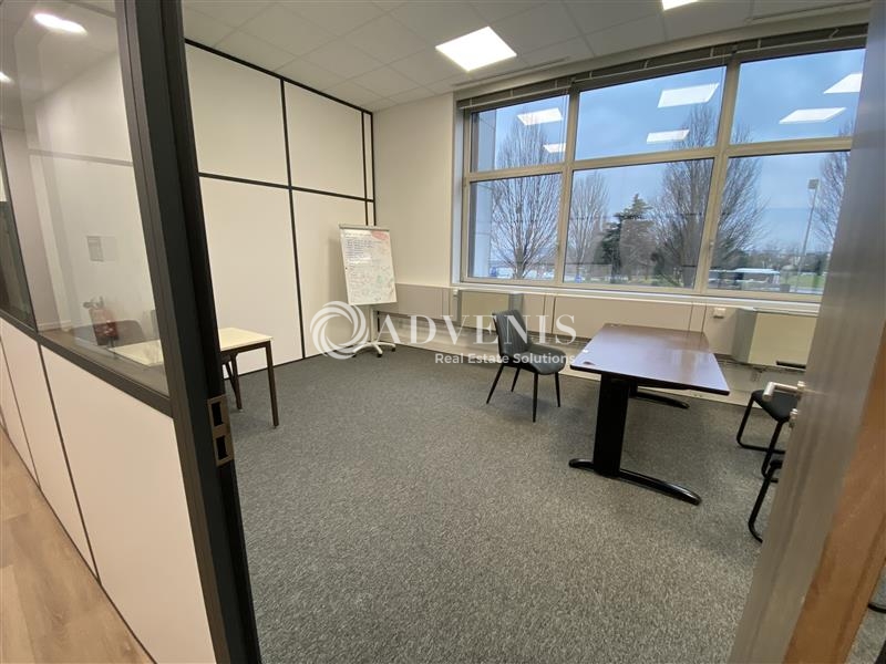 Vente Utilisateur Bureaux NOISY LE GRAND (93160) - Photo 1