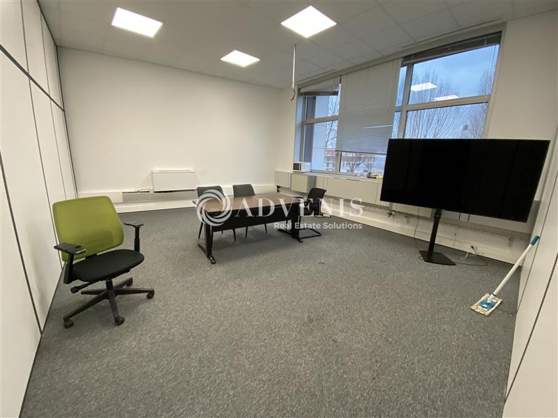 Vente Utilisateur Bureaux NOISY LE GRAND (93160) - Photo 11