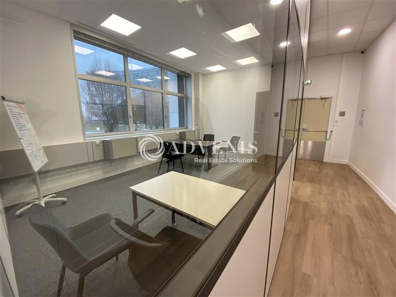 Vente Utilisateur Bureaux NOISY LE GRAND (93160) - Photo 2