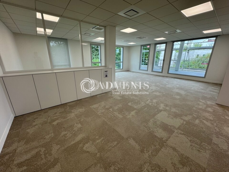Vente Investisseur Bureaux SERRIS (77700) - Photo 1