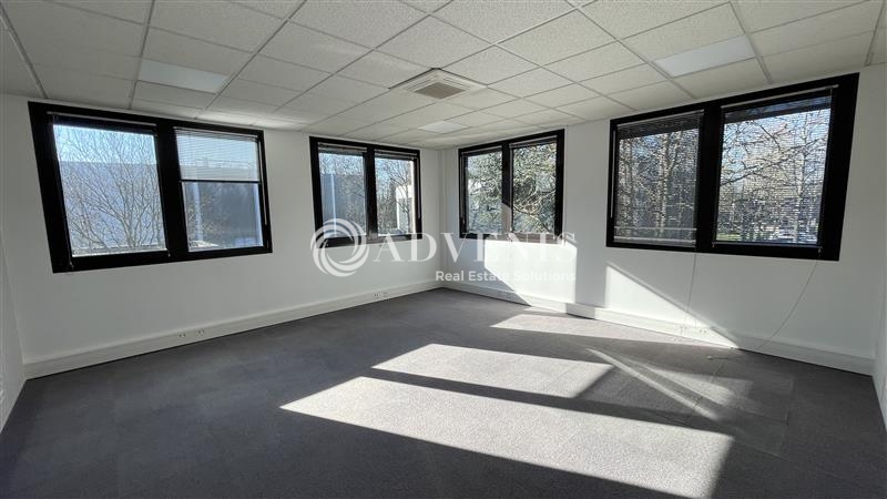 Location Bureaux CROISSY BEAUBOURG (77183) - Photo 1