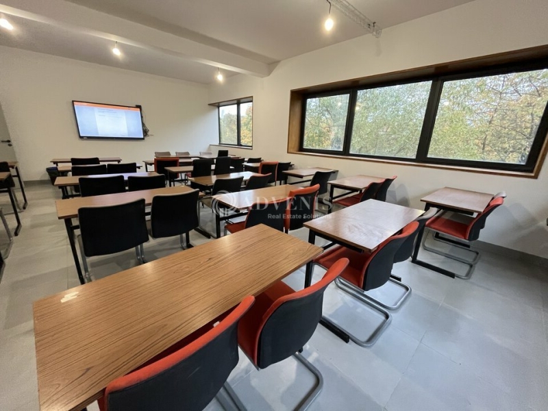 Location Bureaux CHAMPS SUR MARNE (77420) - Photo 1