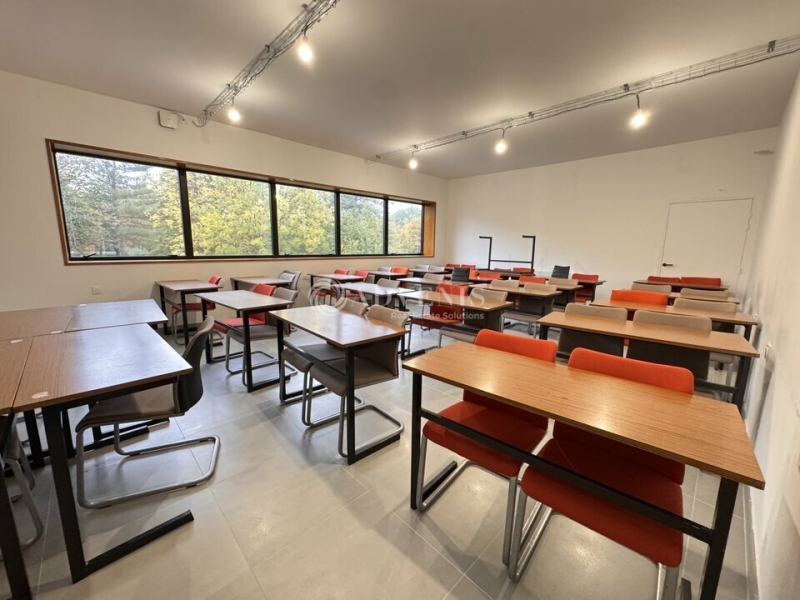 Location Bureaux CHAMPS SUR MARNE (77420) - Photo 10