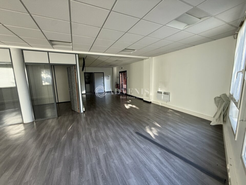 Location Bureaux MAGNY LE HONGRE (77700) - Photo 13